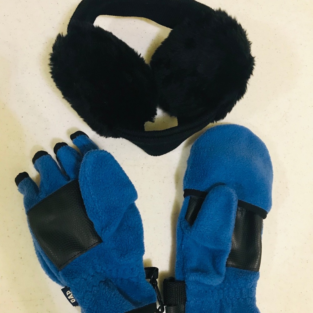Convertible Gloves and Earmuffs Set